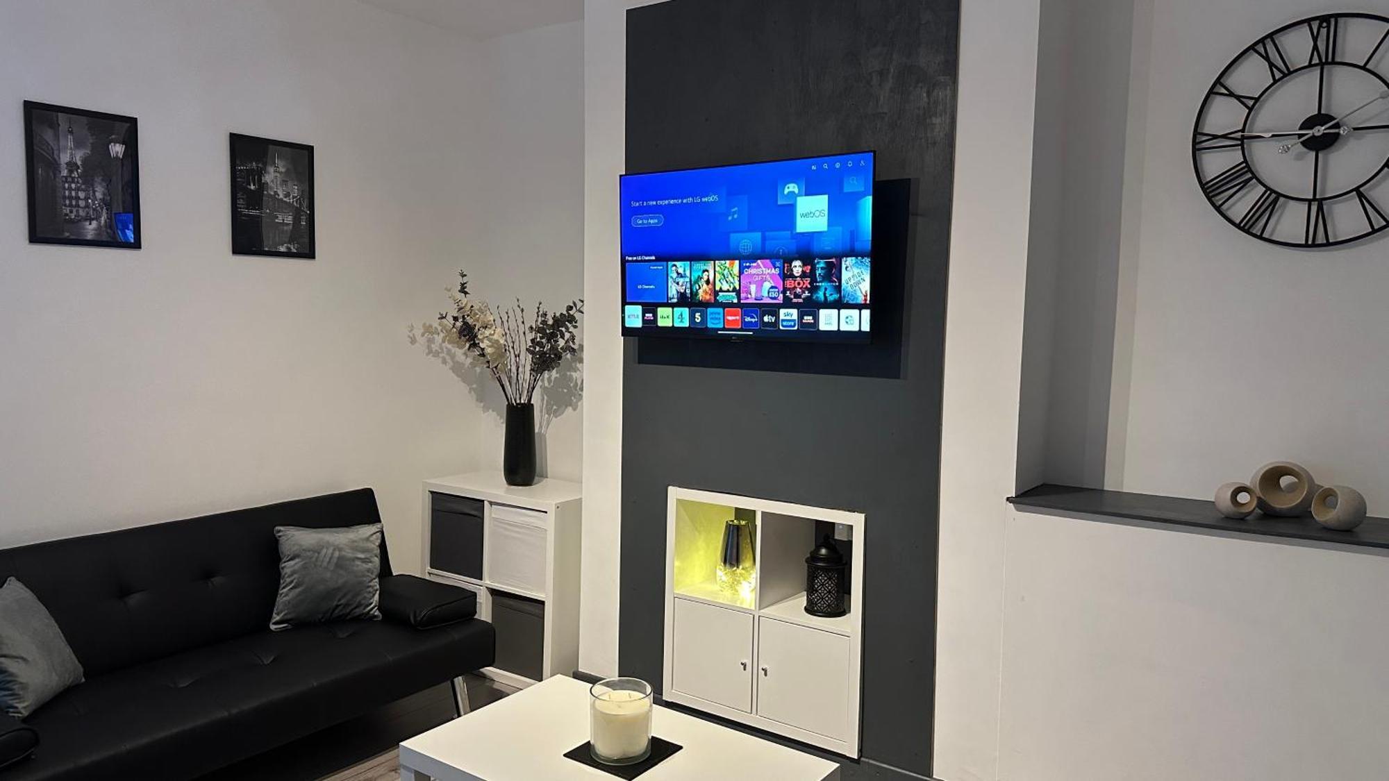 Modern 2 Bed Near Turf Moor Football Stadium, Parks, Canal And Lake Burnley Esterno foto